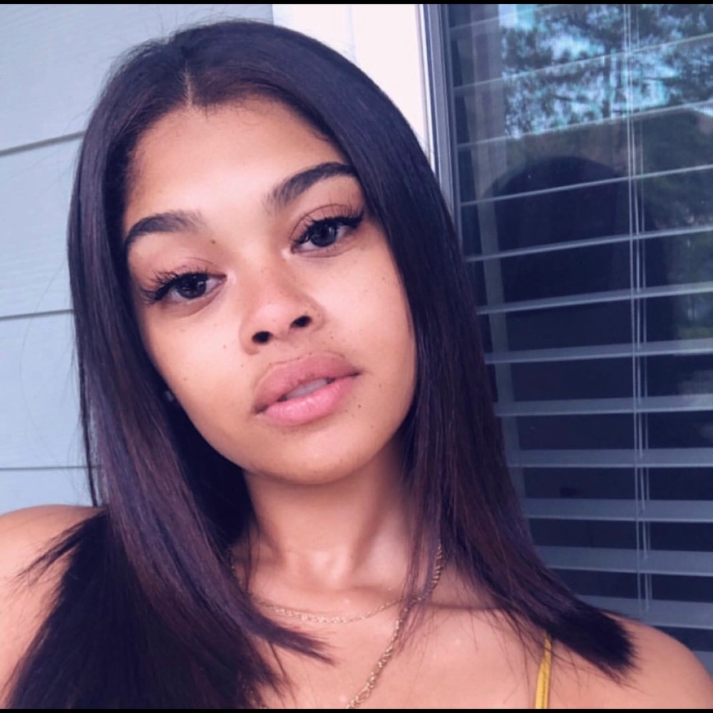 Meet your Posher, Alyssa